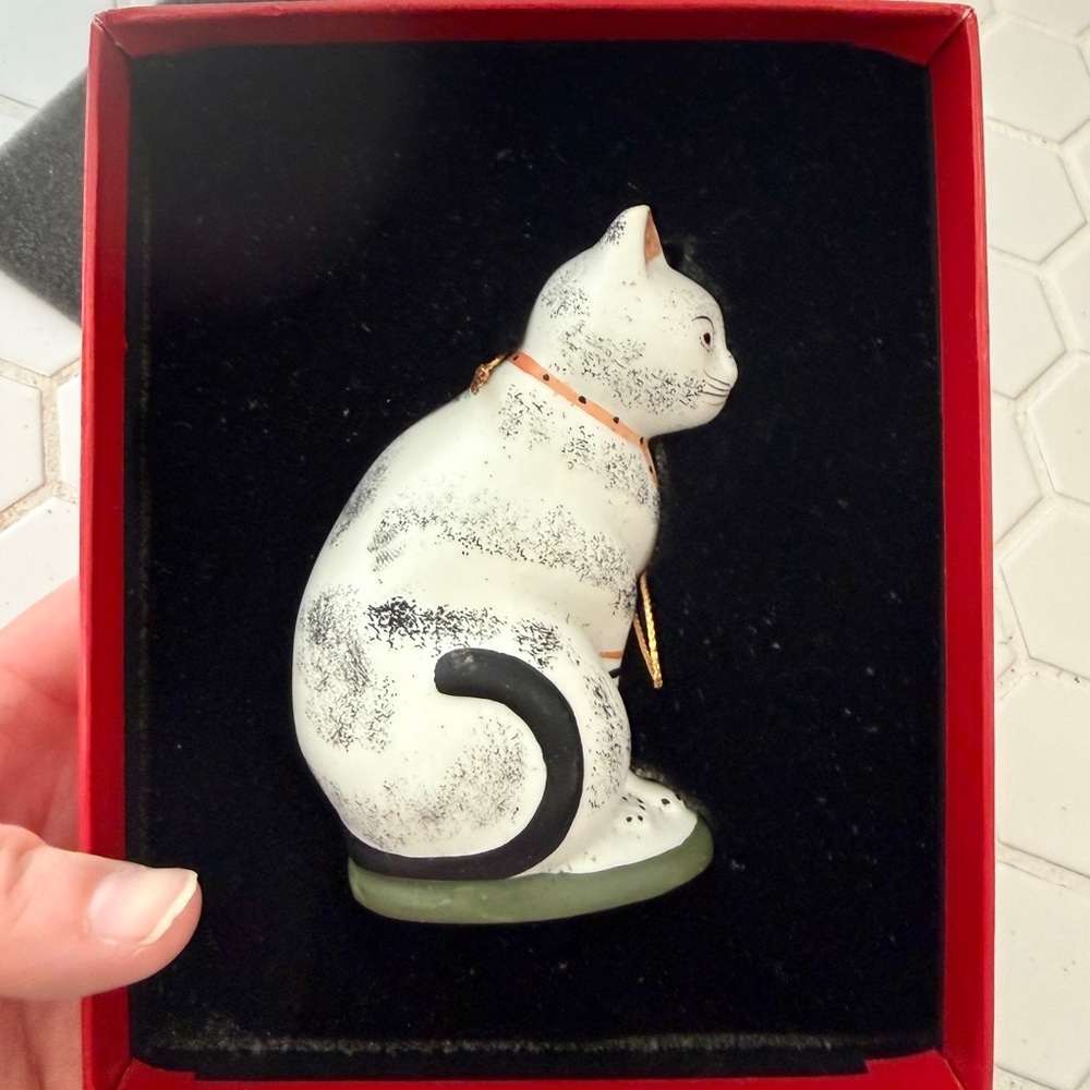 Chalkware Cat Ornament - Metropolitan Museum of Art - Picture 9 of 9